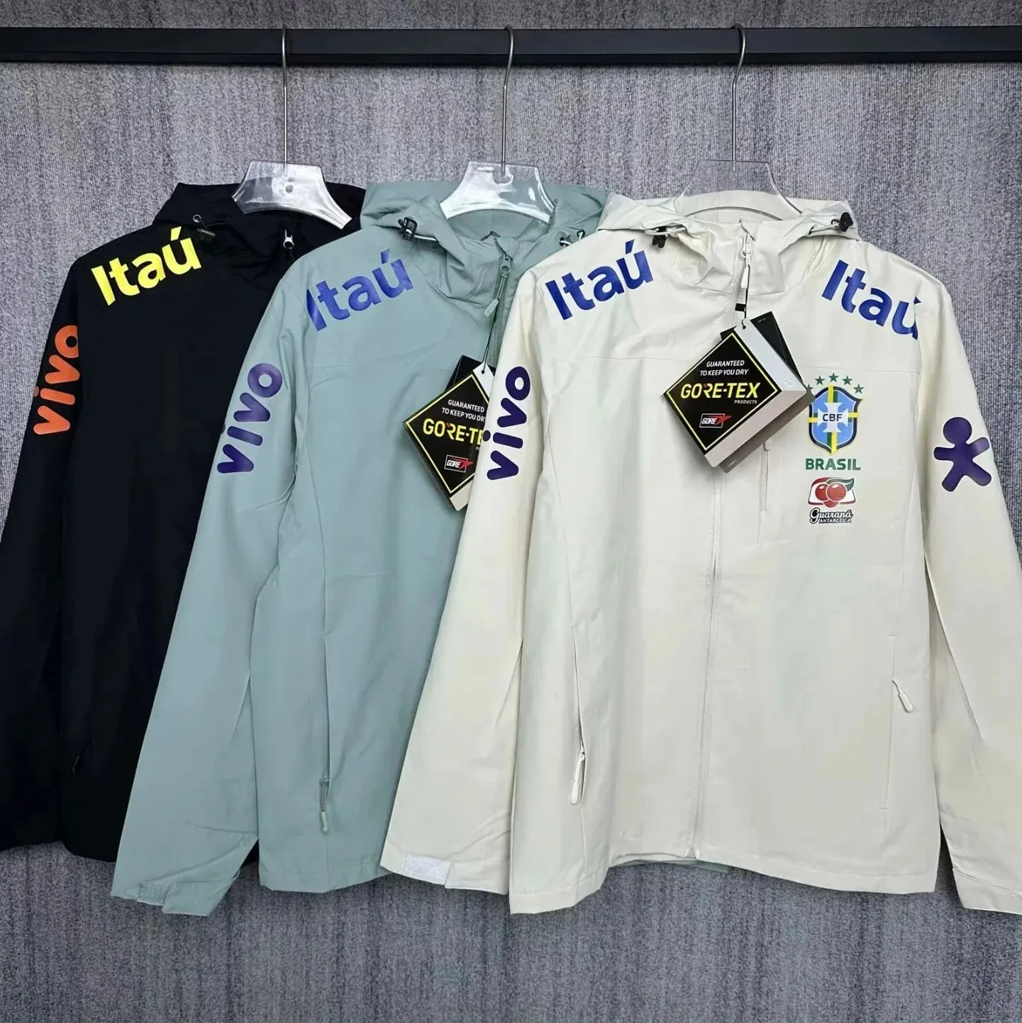 足球冲锋衣 (38)