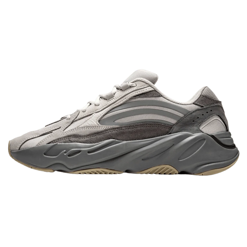 YEEZY 700 V2